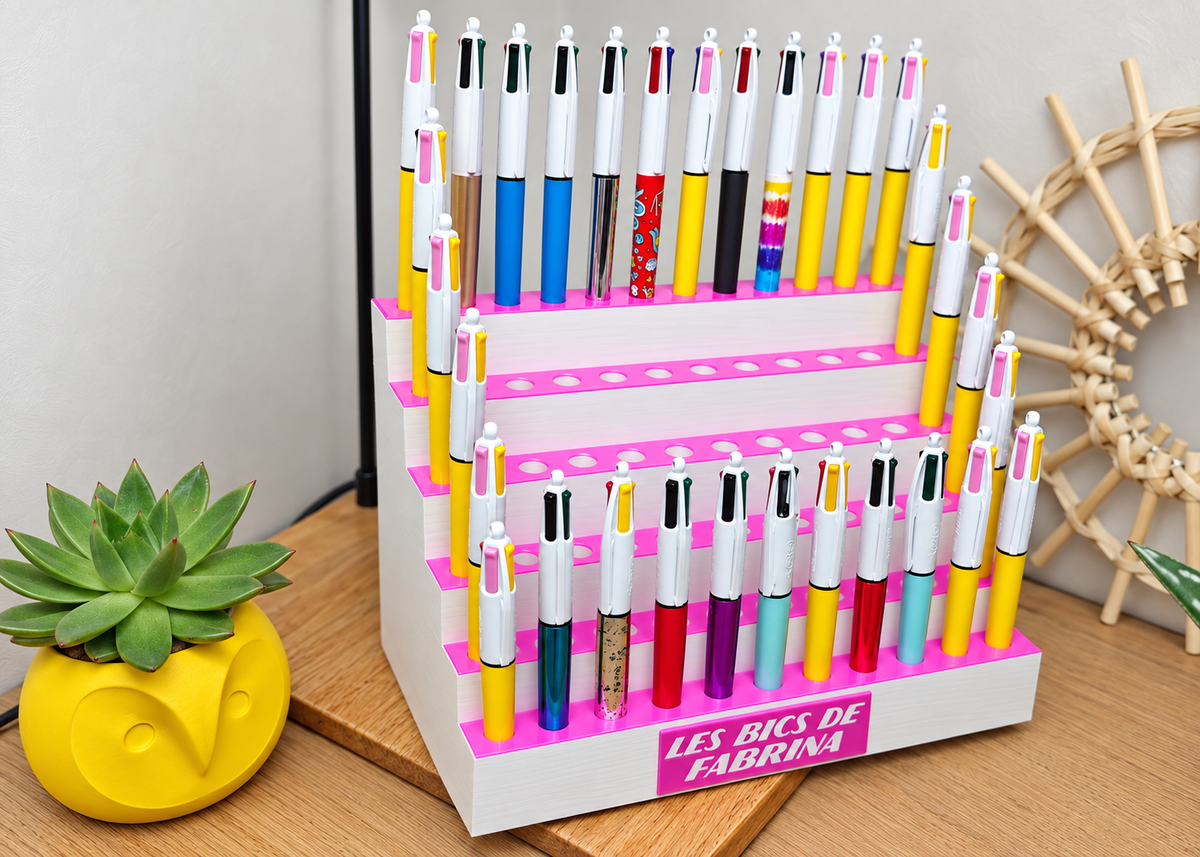 Présentoir 72 stylos Bic 4 Couleurs – 6 étages de 12 emplacements – Support personnalisé – Couleurs et texte au choix