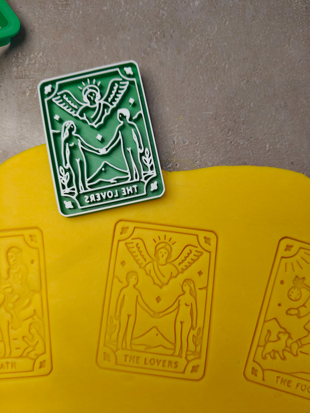 Lot de 6 emporte-pièces Tarot – Arcanes majeurs – Cutter + tampon