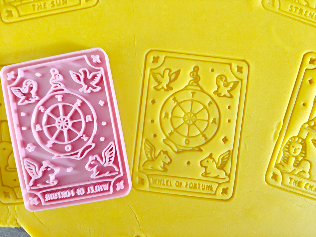 Lot de 6 emporte-pièces Tarot – Cutter + tampon