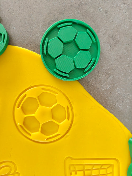 Lot de 6 emporte-pièces Football – Cutter + tampon
