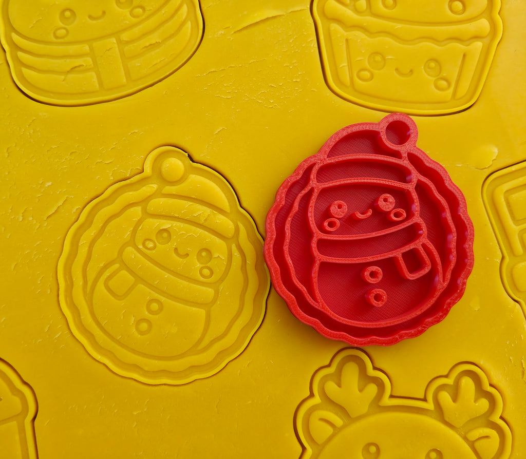 Lot de 6 emporte-pièces Noël Kawaii – Cutter + tampon – Biscuits festifs